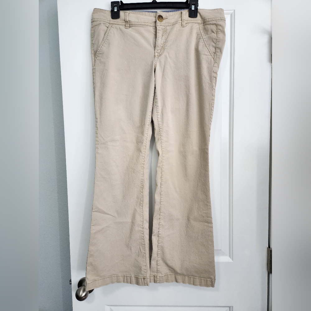 American Eagle Pants Khaki Boot Cut